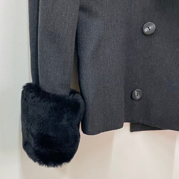 Vintage BASILE Italy Women's Size 8 Dark Gray Wool Blend Blazer Faux Fur Cuffs - Picture 9 of 10